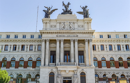 El ministro Luis Planas convoca a las organizaciones profesionales...