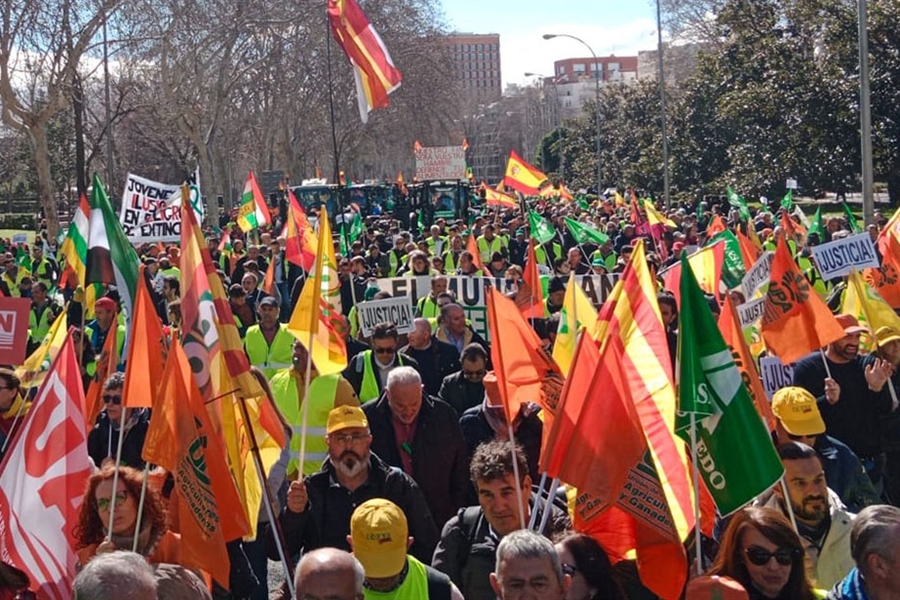 El campo mantiene el pulso de la protesta y urge a medidas concretas al...