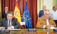 Luis Planas firma con Unin de Uniones el acuerdo sobre las 43 medidas de respuesta a agricultores y ganaderos