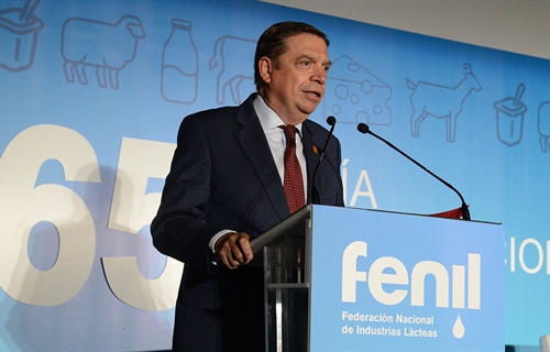 Luis Planas alaba la capacidad del lcteo para reestructurarse y...