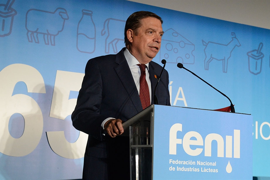 Luis Planas alaba la capacidad del lcteo para reestructurarse y...