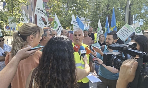 Unin de Uniones reclama medidas para proteger a los ganaderos de los...