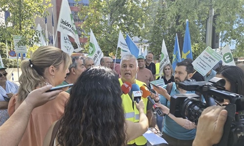 Unin de Uniones reclama medidas para proteger a los ganaderos de los...