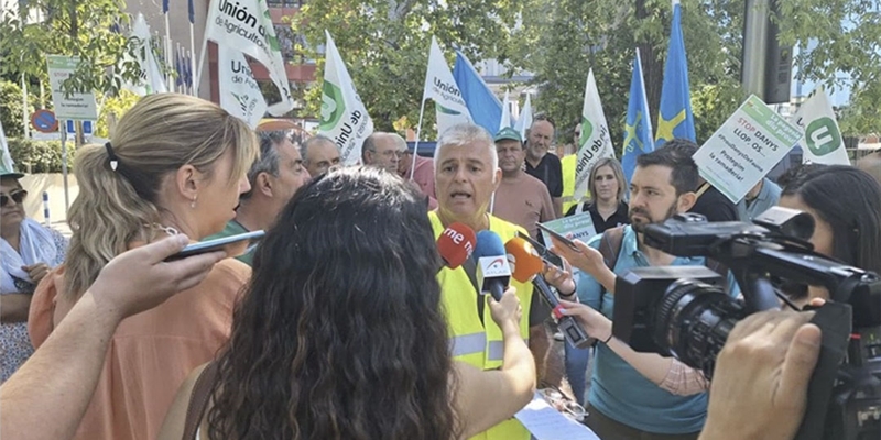 Unin de Uniones reclama medidas para proteger a los ganaderos de los ataques del lobo