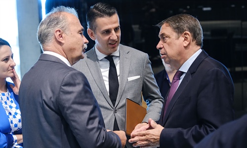 Luis Planas insta en la UE a seguir simplificando y flexibilizando la PAC