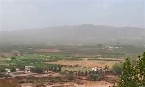 Agricultores y ganaderos, desolados por el desastre humano y material...