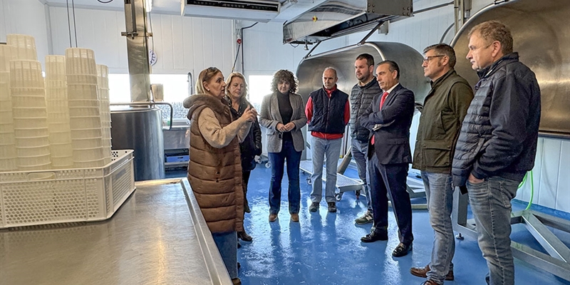 La consejera Mara Jess Susinos destaca la apuesta de Granja Cudaa por la innovacin agroalimentaria