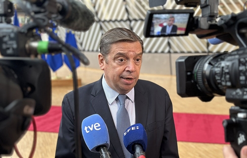 Luis Planas espera que la negociacin entre la UE y EEUU evite la...