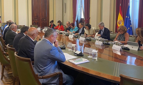 Luis Planas y las organizaciones agrarias rechazan el recorte de fondos...