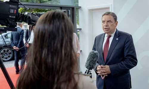 Luis Planas: �Tenemos que lograr que los agricultores y ganaderos se...