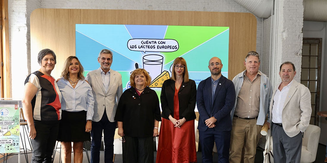 CONAFE colabora en la presentacin de la campaa Cuenta con los...