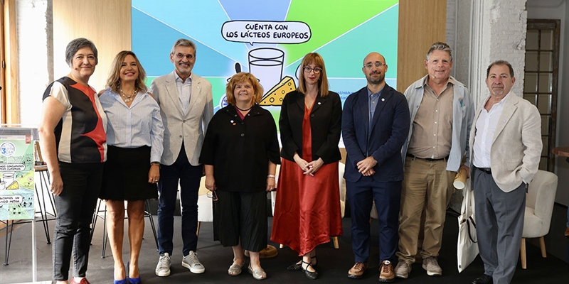 CONAFE colabora en la presentacin de la campaa Cuenta con los lcteos europeos de INLAC
