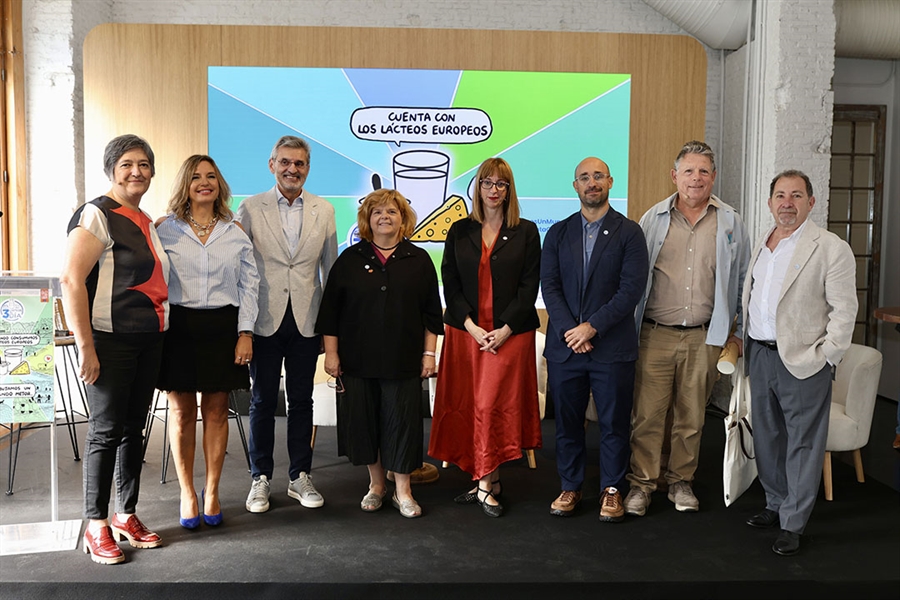 CONAFE colabora en la presentacin de la campaa Cuenta con los...