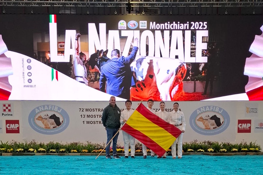 Carlos Vega, campen absoluto del Open Junior Show 2025 de Montichiari...