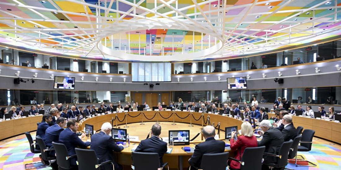 La mayora de la Eurocmara critica el plan presupuestario de Bruselas...