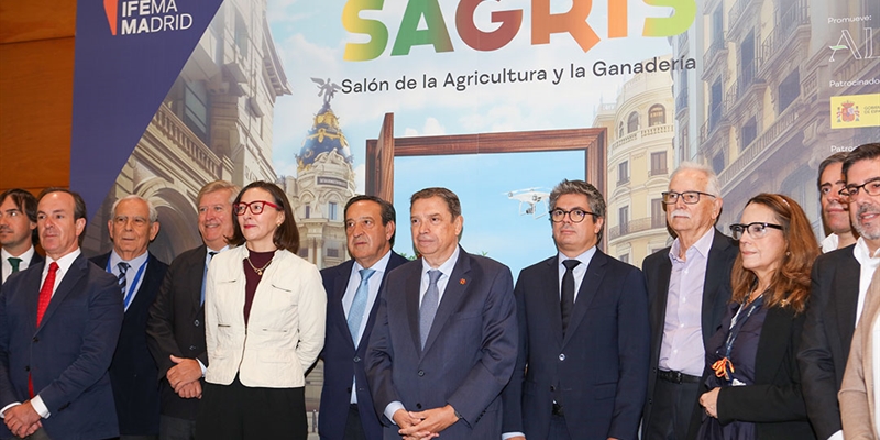 Luis Planas sita la "sostenibilidad generacional" como mayor reto del sector agroalimentario
