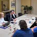 Agricultores y ganaderos aceptan la propuesta del Govern y levantar�n el corte en el Port de Tarragona