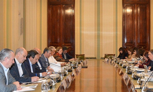 El Gobierno y el sector agrario comparten su petici�n de una Pol�tica...