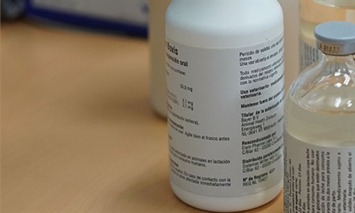 La AEMPS y Veterindustria impulsan un proyecto piloto para incorporar...