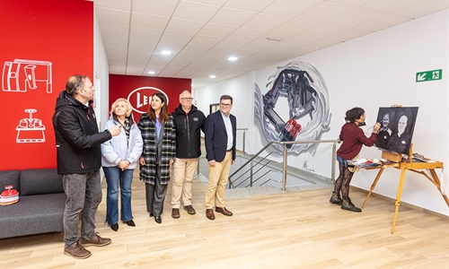 Lely inaugura en Santa Comba su segundo centro en Galicia: Lely Center...