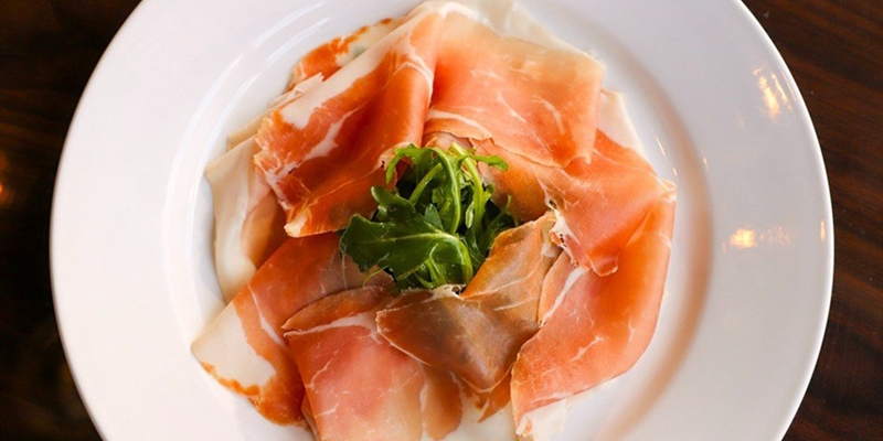 Carne roja, carne procesada y riesgo de c�ncer (evidencia cient�fica, l�mites interpretativos e implicaciones para la pol�tica alimentaria)