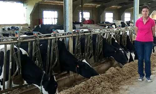 COAG cree que la industria l�ctea pretende bajar el precio de la leche...