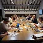 El sector l�cteo se enroca por los contratos mientras el Gobierno pide prudencia y advierte del efecto de la inflaci�n