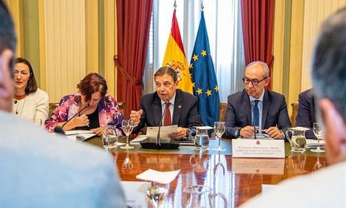 Luis Planas traslada al sector agrario "algunos avances" en la PAC y el...