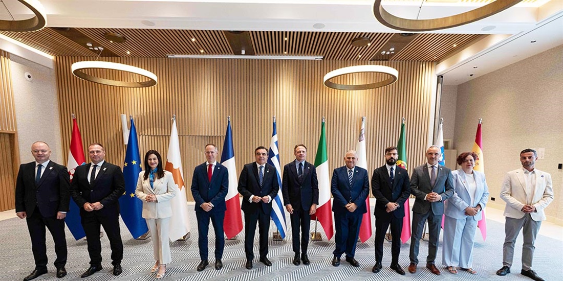 Espa�a defiende una PAC m�s ambiciosa para garantizar el relevo...