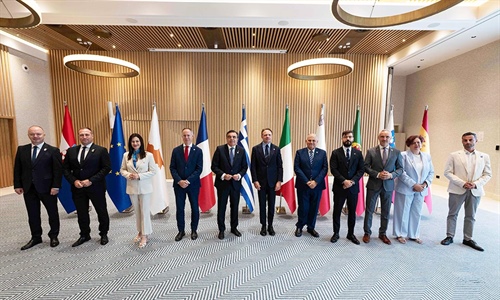 Espa�a defiende una PAC m�s ambiciosa para garantizar el relevo...