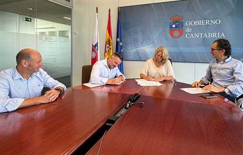 El Gobierno de Cantabria refuerza su apoyo al sector l�cteo con un...