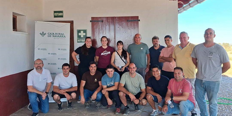 CONAFE y AFNA re�nen en Navarra a t�cnicos y ganaderos en un taller sobre morfolog�a y mejora gen�tica de la raza frisona