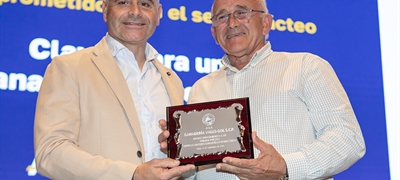 CONAFE entrega las placas de reconocimiento a las ganader�as de vacuno de raza frisona