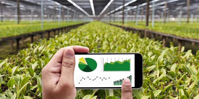 Casi 2.000 agricultores y ganaderos reciben los 9,4 millones de euros de las ayudas del plan Renove de maquinaria agraria 2026