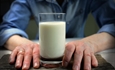 Uni�n de Uniones alerta de bajadas de precio en la leche de los lineales y anuncia una manifestaci�n en Madrid el pr�ximo 28 de octubre